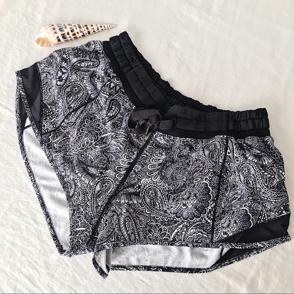 lululemon athletica Pants - 🔅LULULEMON ATHLETICA Shorts 🔅